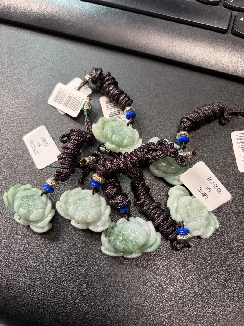 天然缅甸A货翡翠（莲花）多样性发其一