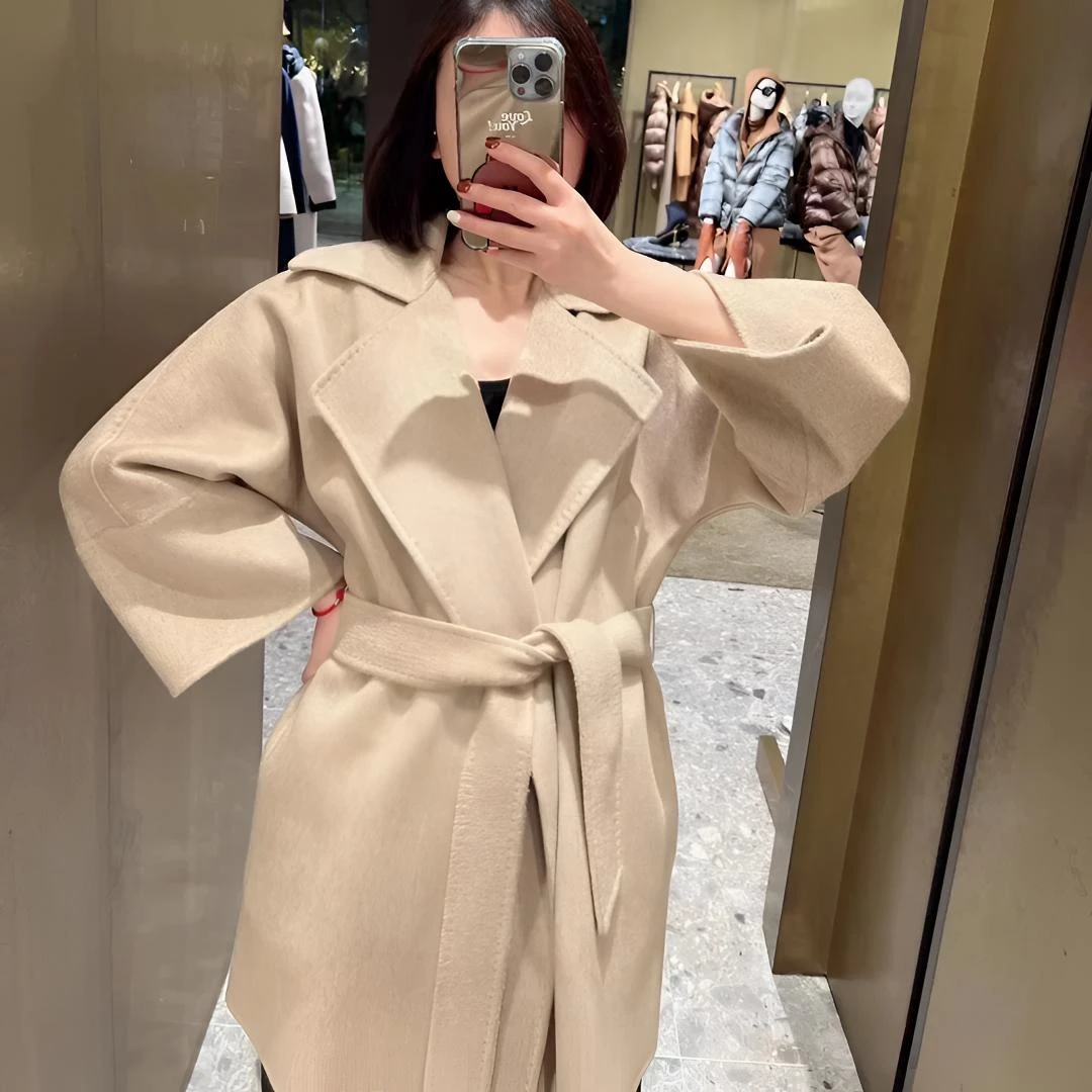 99新 MaxMara 250713/38码/纯色七分袖束腰大衣