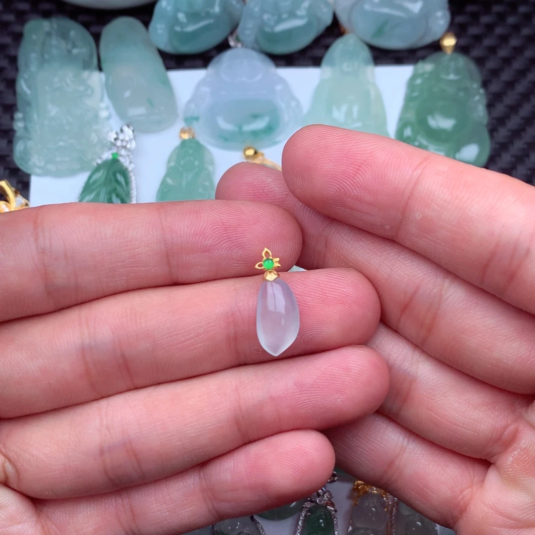 翡翠18K金镶嵌吊坠(不含链)