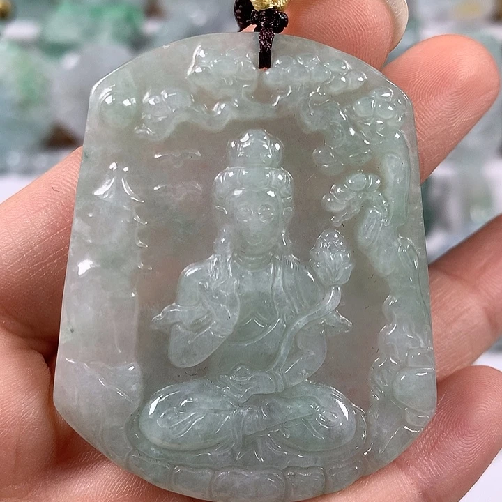 翡翠未镶嵌颈饰观音福利