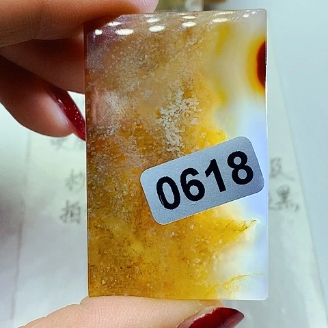 未镶嵌颈饰玛瑙/玉髓万**水