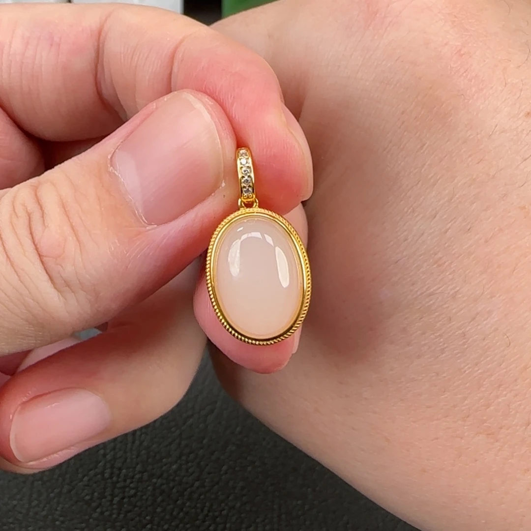 和田玉挂件银S925镀金镶嵌藕粉蛋面