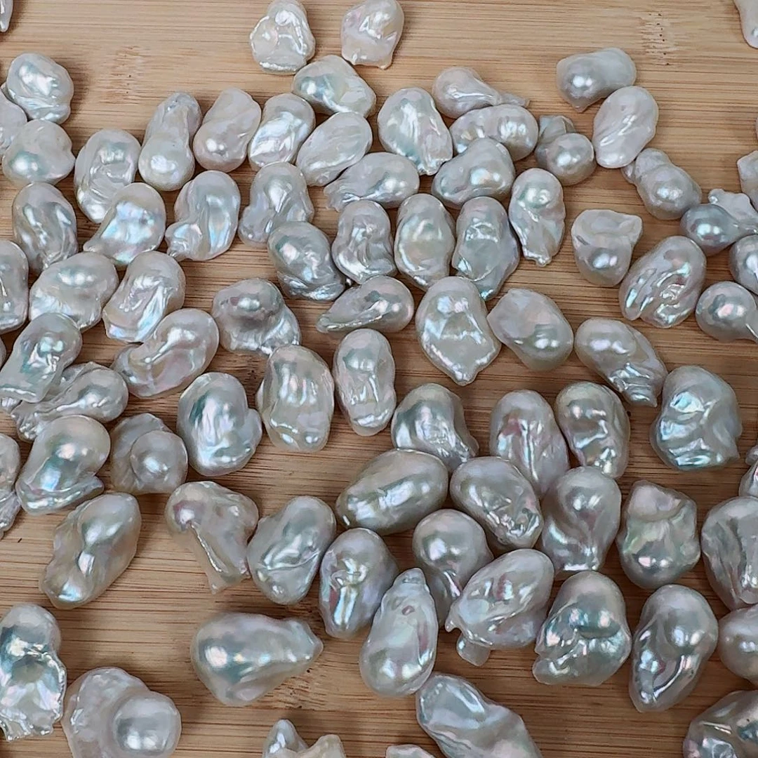 H***m淡水珍珠银S925镶嵌颈饰