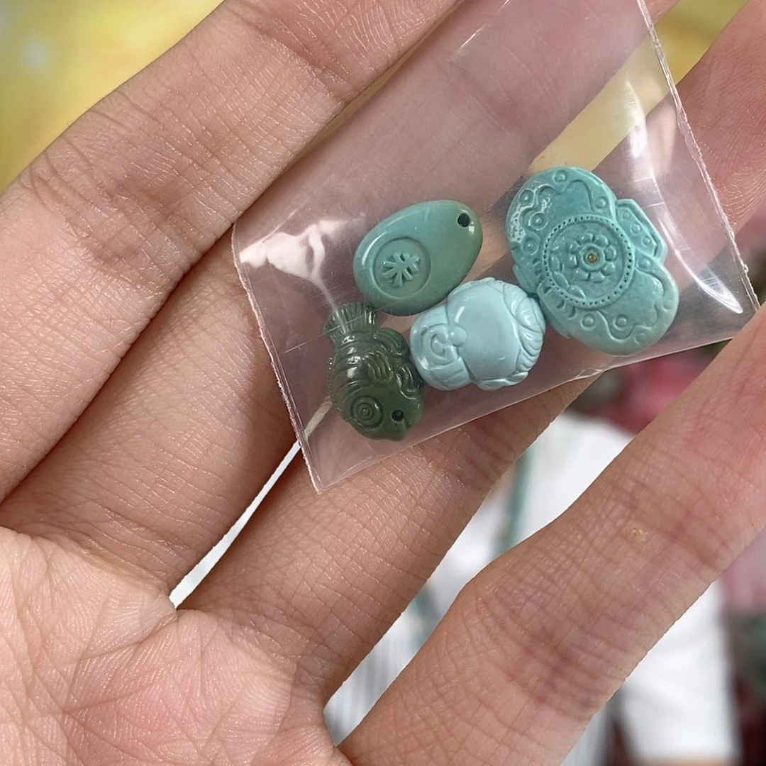 未镶嵌绿松石珠宝奇石