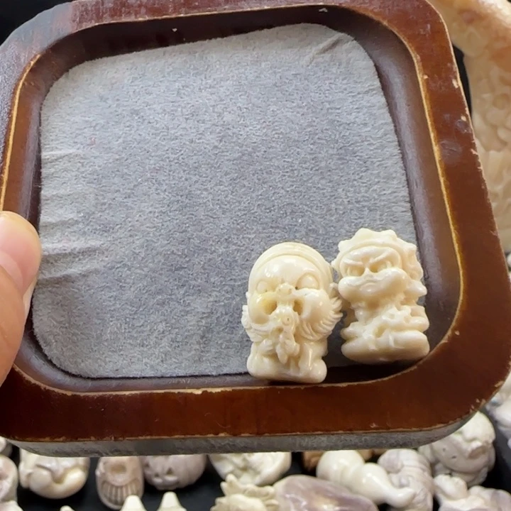 勇***钱非金属配饰鹿角雕刻一起