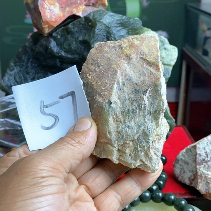 蛇纹石玉未镶嵌珠宝岫玉原石明***好