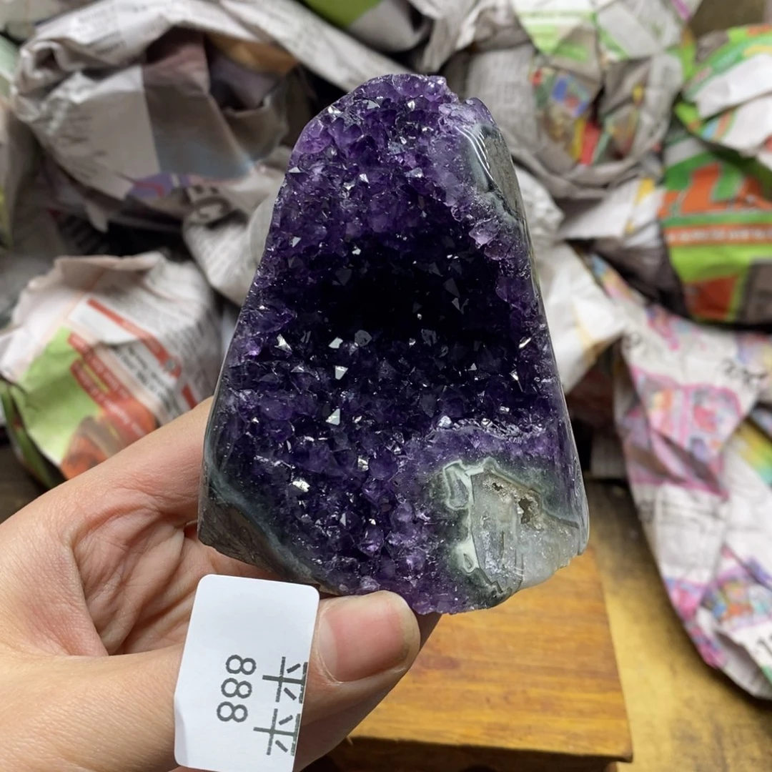 紫晶乌拉圭未镶嵌
