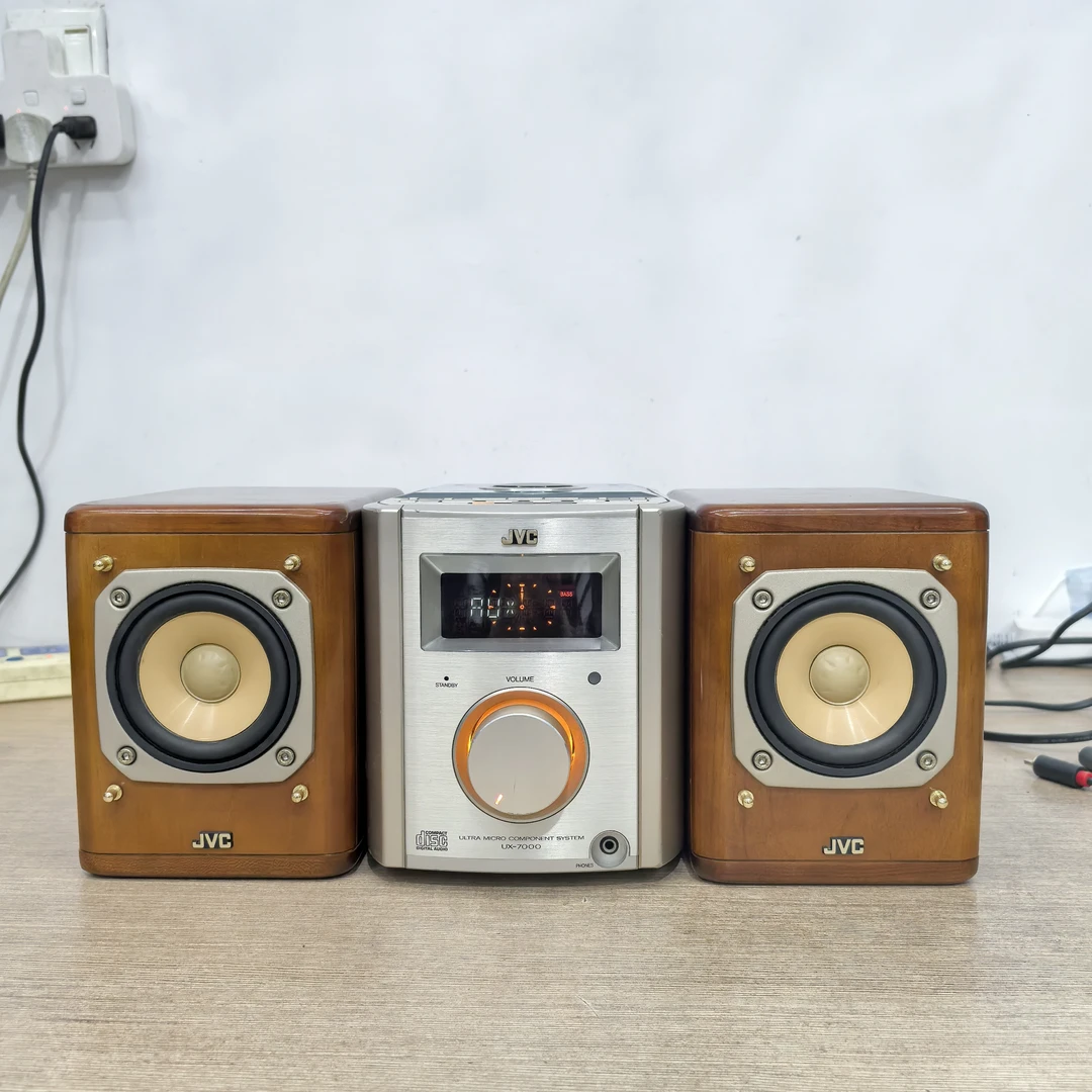 9新  JVC7000小型音响正常使用运费自理