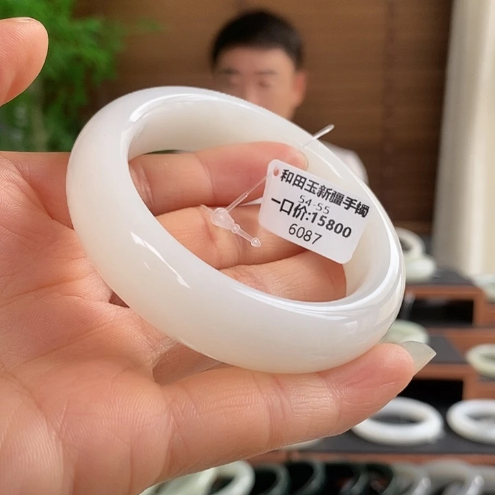 和田玉手镯未镶嵌6087