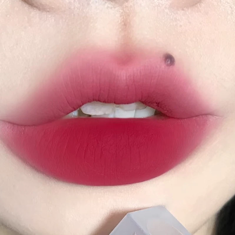 eee 透明壳子口红# cold space