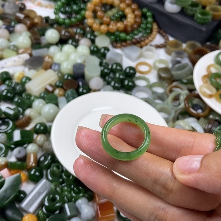 和田玉未镶嵌珠宝半成品简**好