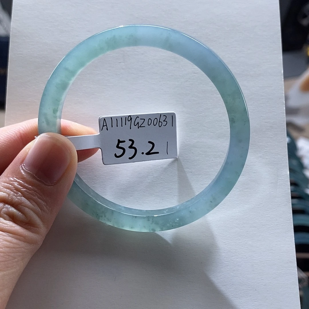 翡翠未镶嵌手镯53.21