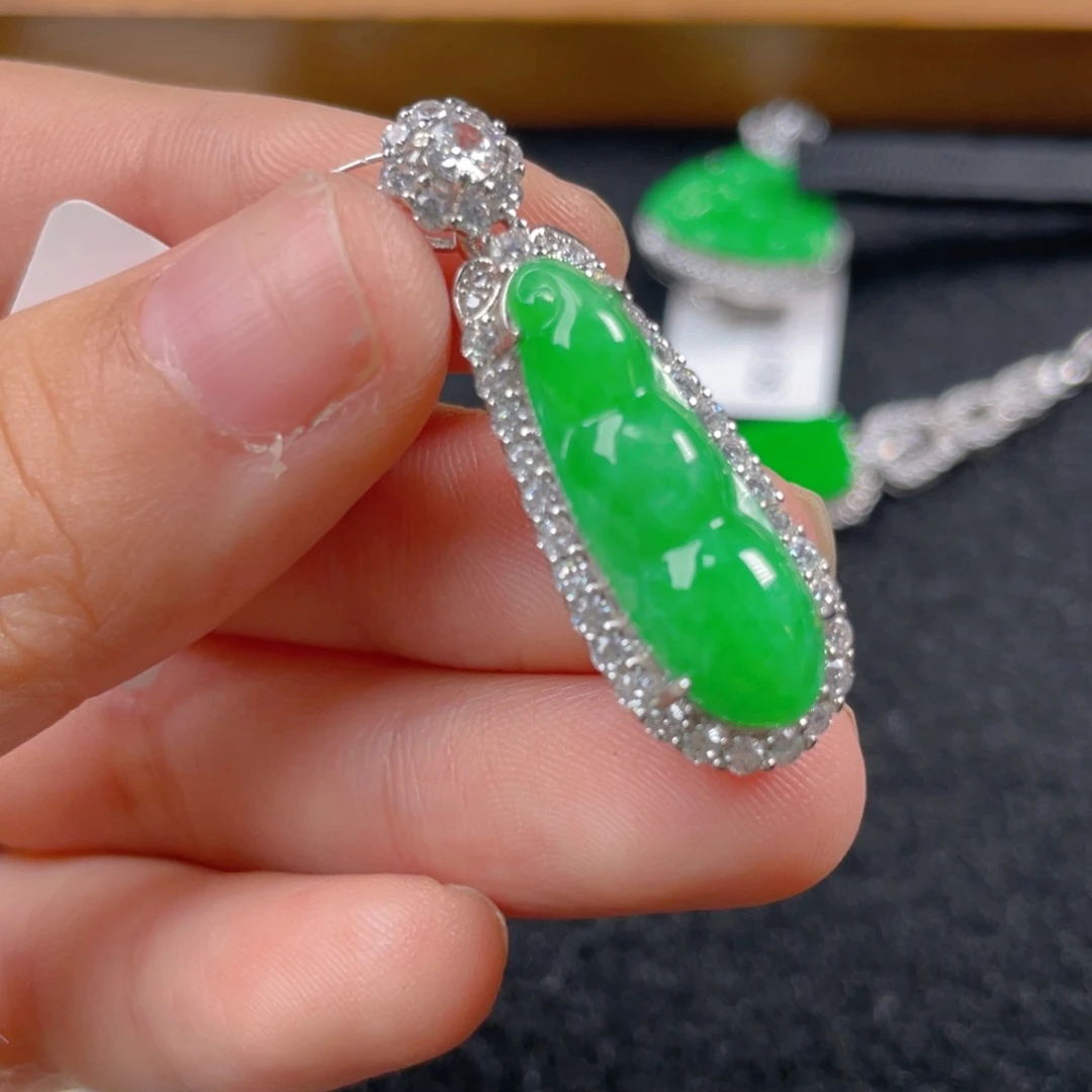 翡翠颈饰银S925镶嵌j j j k k