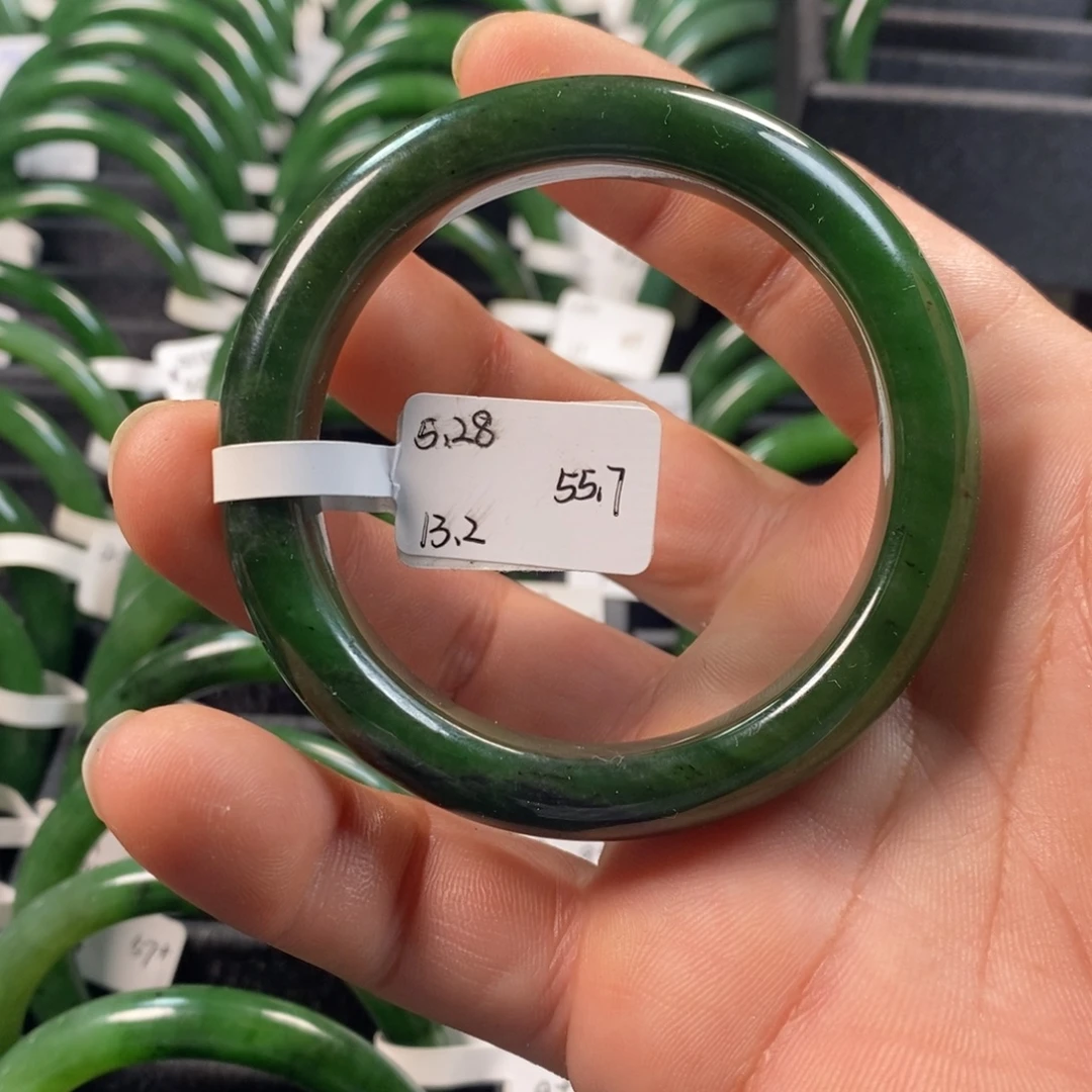 和田玉（碧玉）未镶嵌手镯55