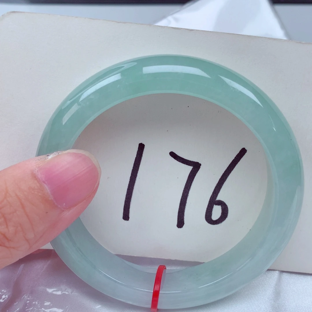 翡翠未镶嵌手镯翡翠