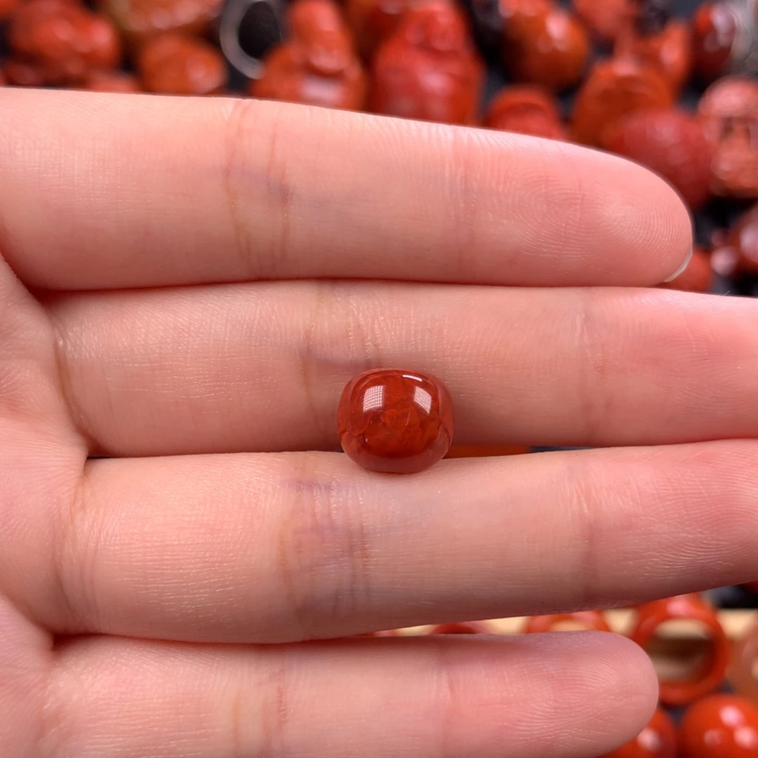 未镶嵌老型10.1mm南红玛瑙河**宝