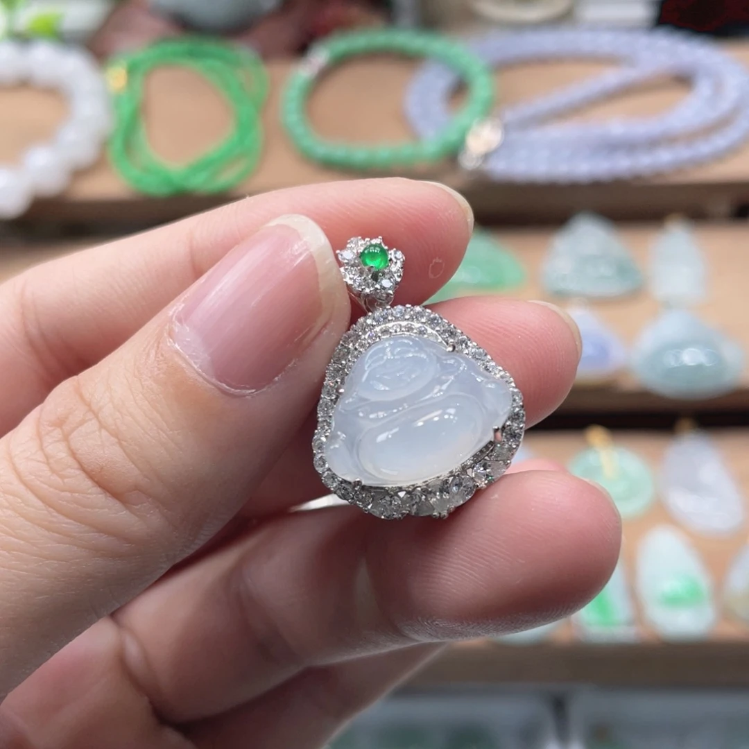 吊坠(不含链)未镶嵌翡翠