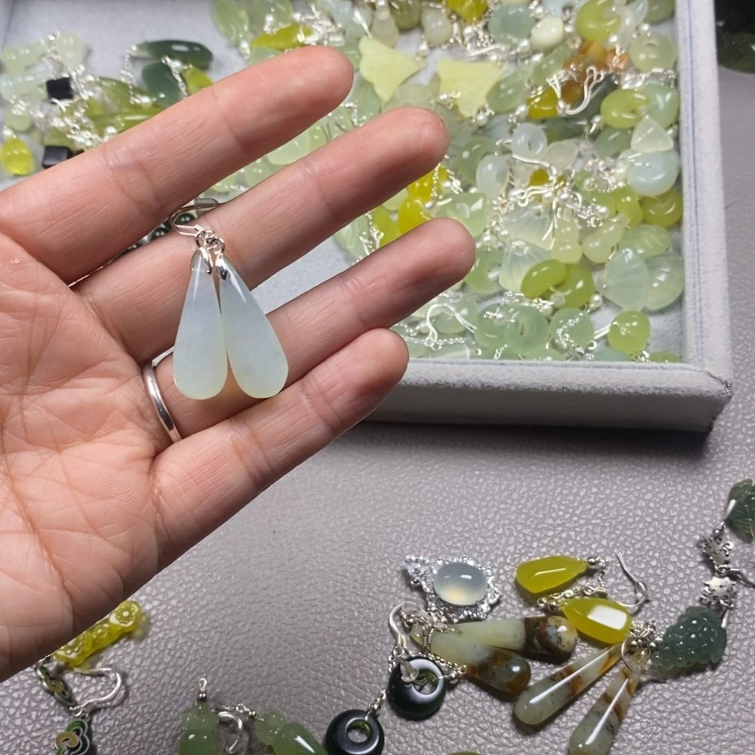 蛇纹石玉未镶嵌挂件耳饰耳环项链