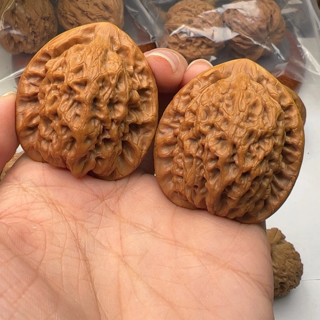 文玩核桃吊坠40金公子