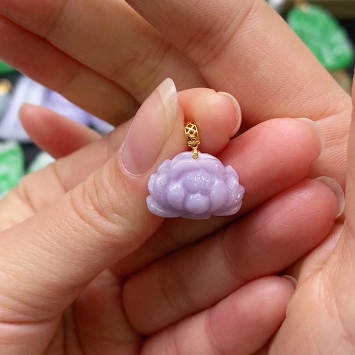 翡翠颈饰未镶嵌吊坠