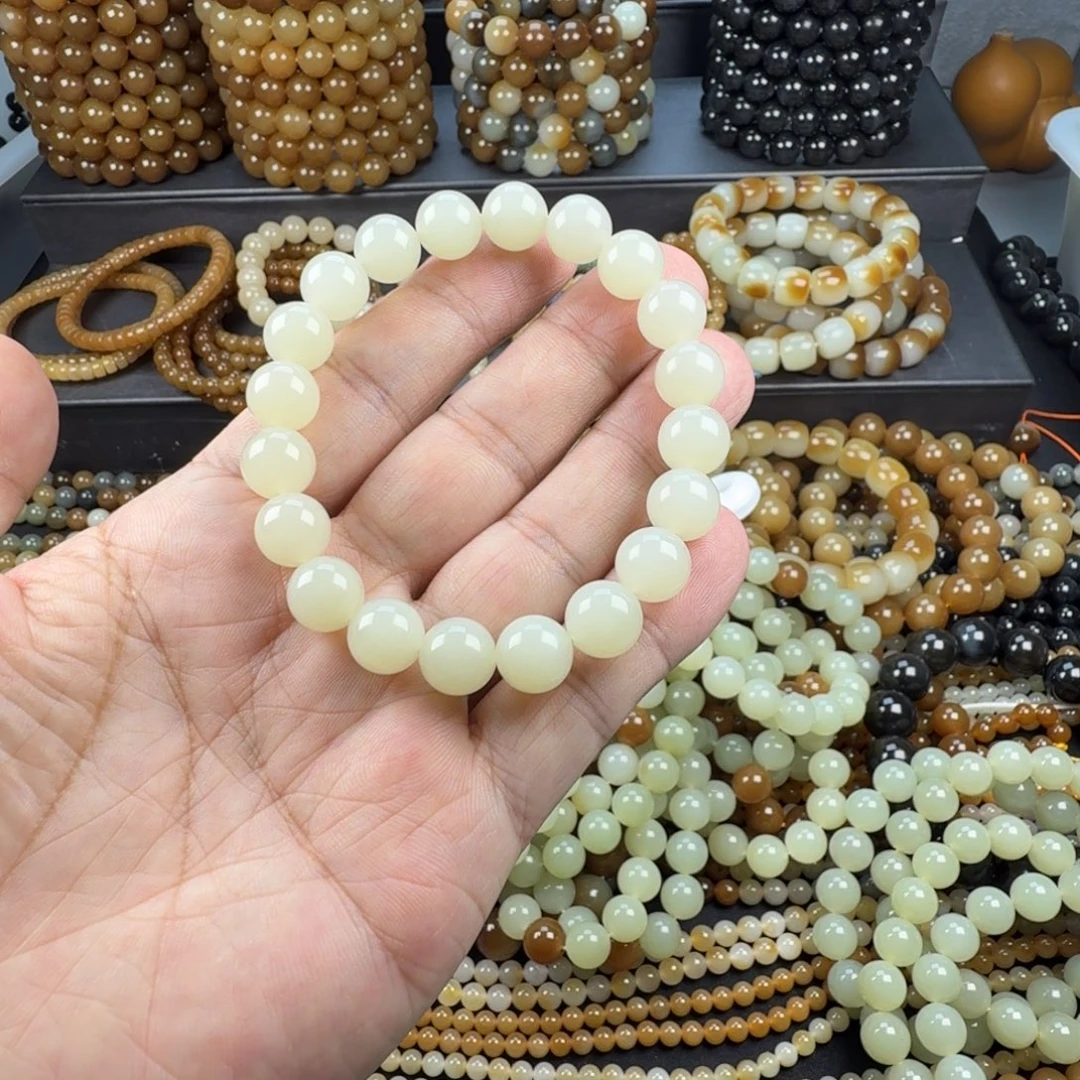 天***音和田玉未镶嵌手链