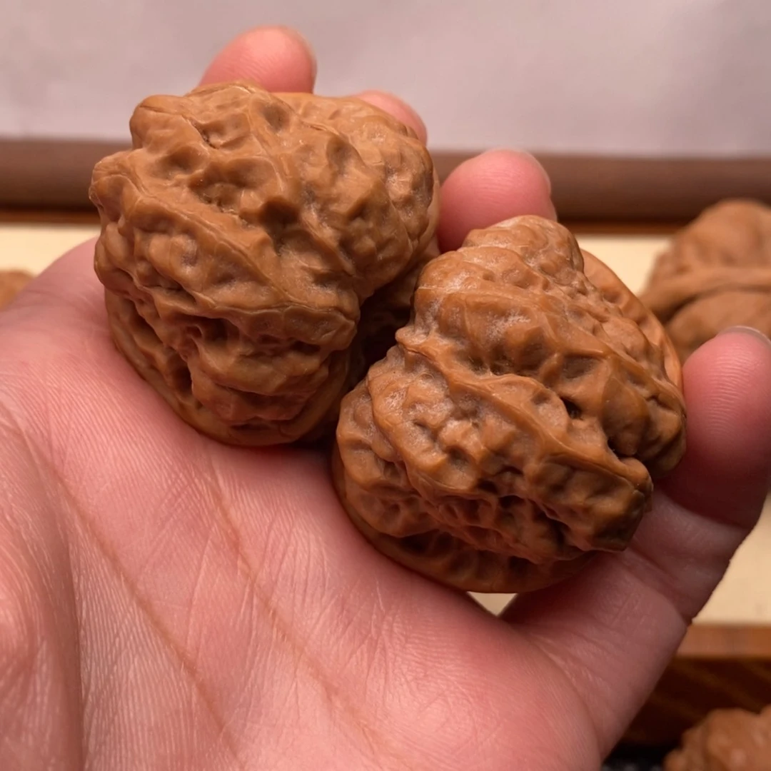 【闪购商品】把件文玩核桃济****）边37左右