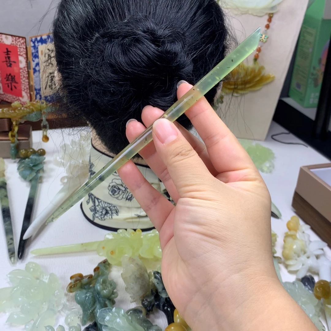 蛇纹石玉未镶嵌发饰