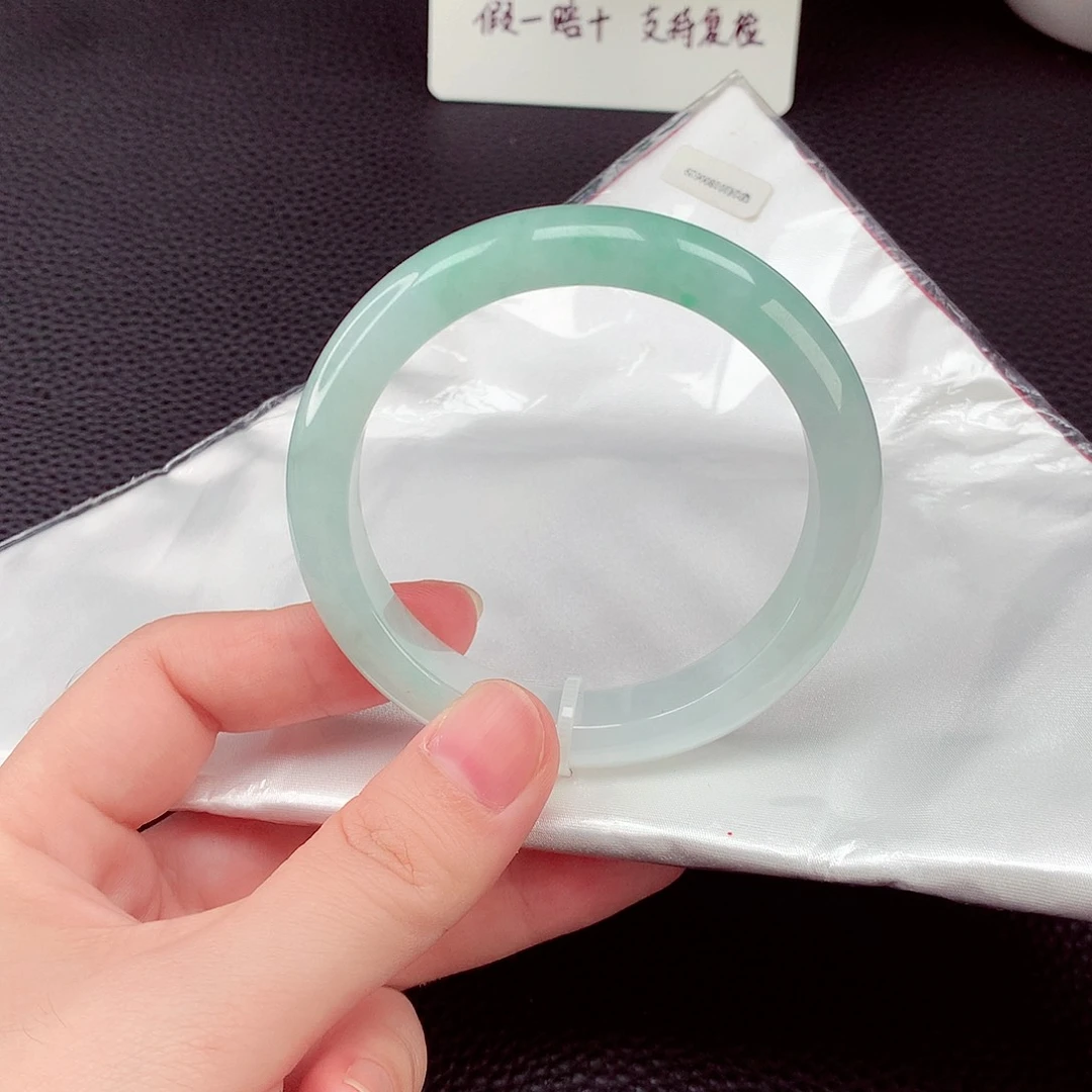 未镶嵌手镯翡翠翡翠