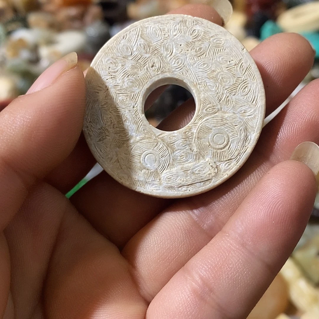 和田玉（糖玉）未镶嵌挂件