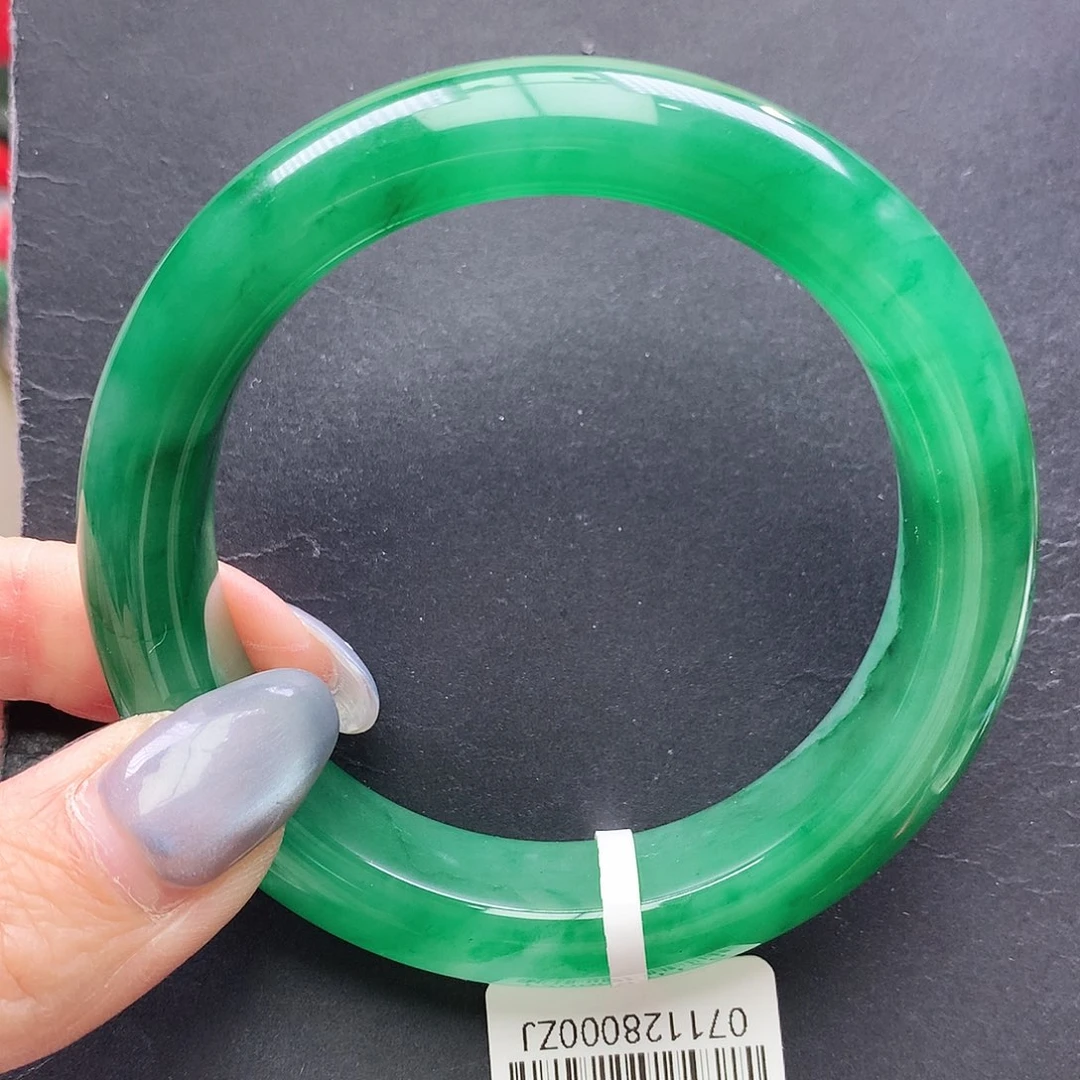 石英质玉未镶嵌手镯