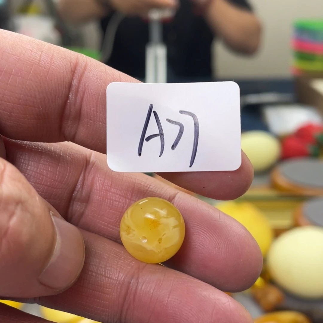 手链琥珀未镶嵌多样性发，发其中一件