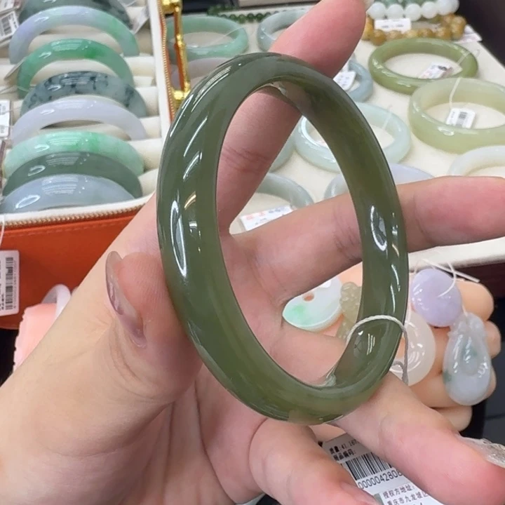 和田玉（碧玉）未镶嵌手镯（序号20）点菜看细节