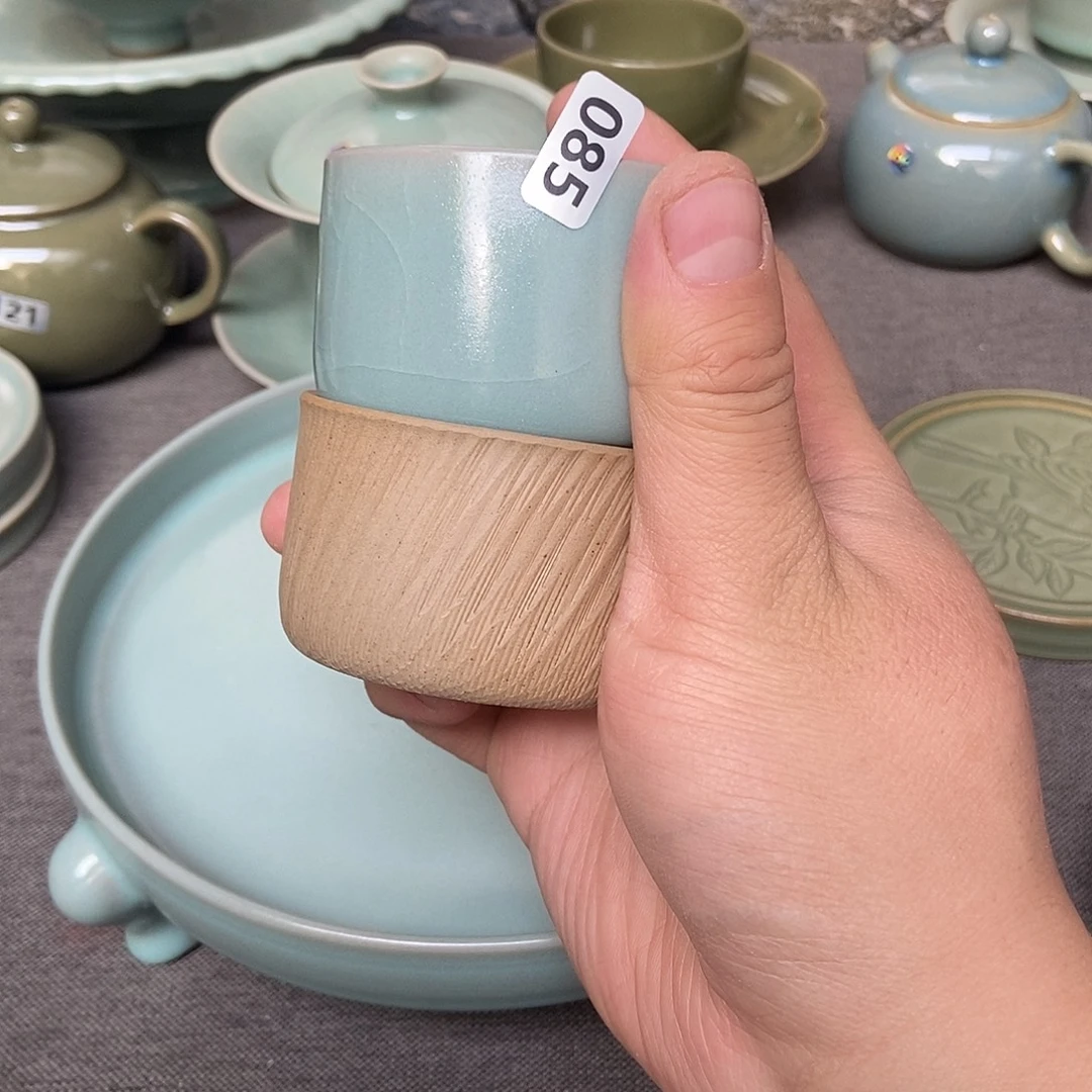 乐***知两只扳指杯原矿釉