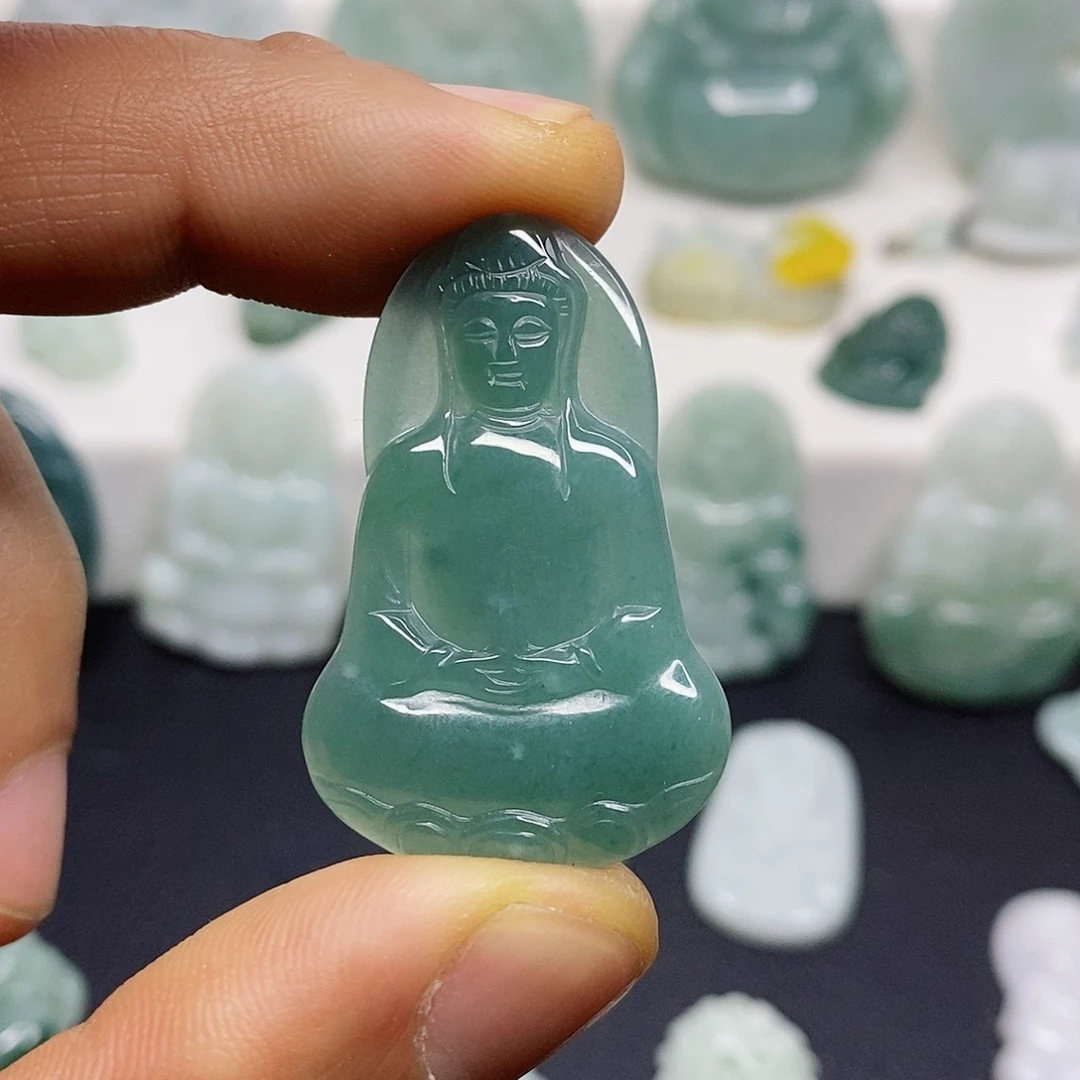 翡翠颈饰未镶嵌吊坠