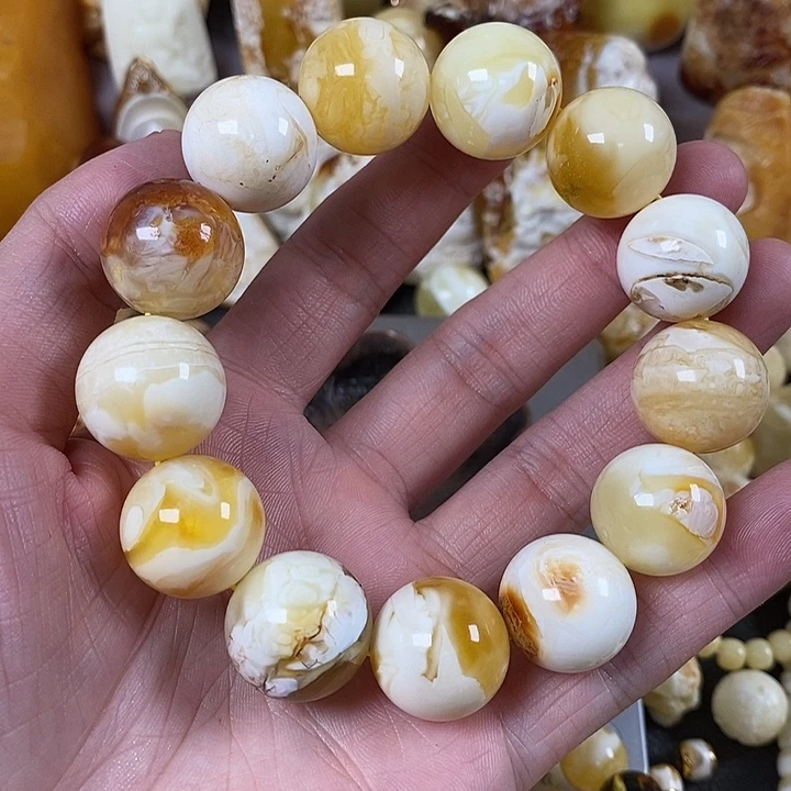 独***月裸石琥珀未镶嵌我