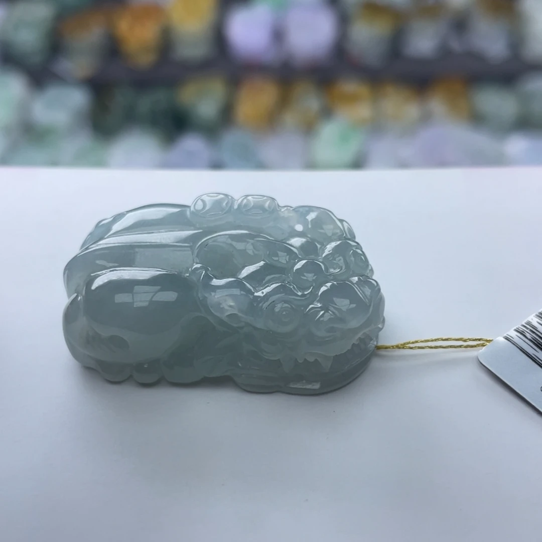 翡翠颈饰未镶嵌貔貅