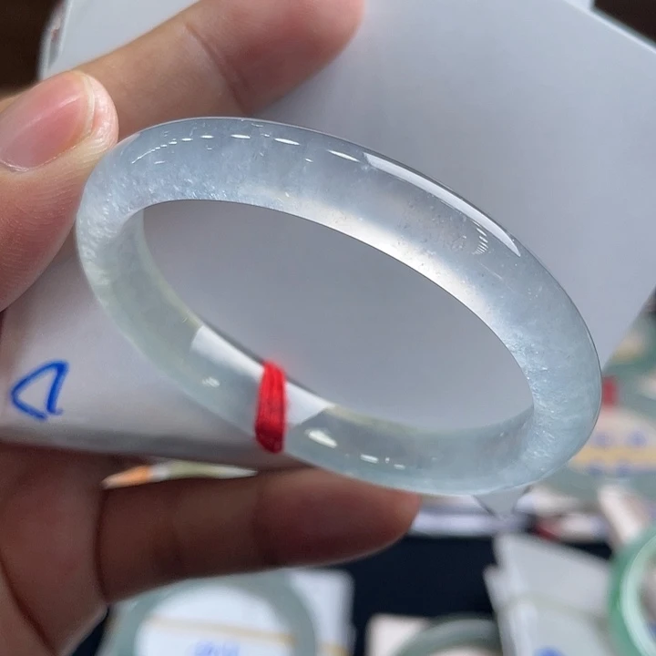 未镶嵌手镯翡翠51贵妃玻璃种