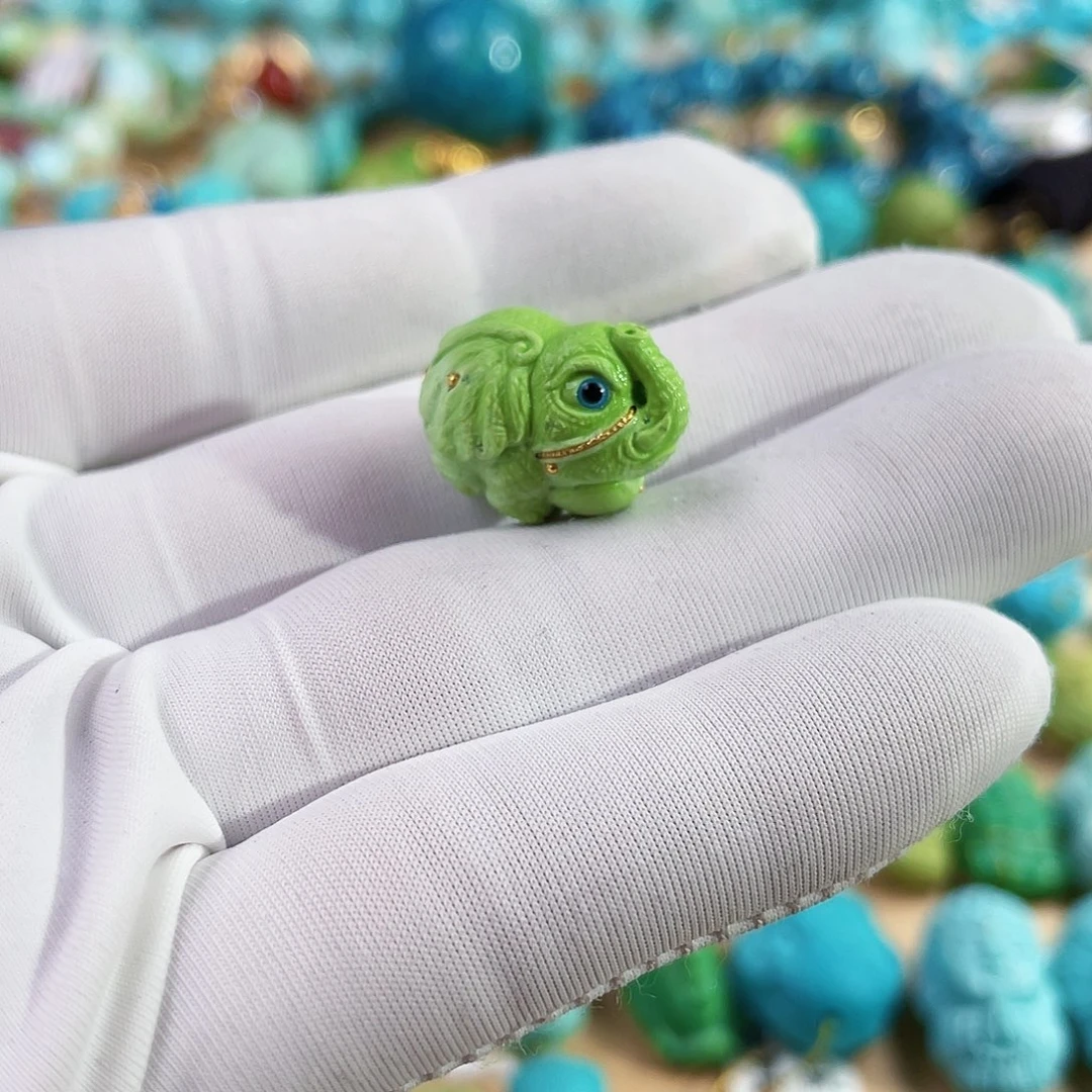 绿松石未镶嵌珠宝奇石