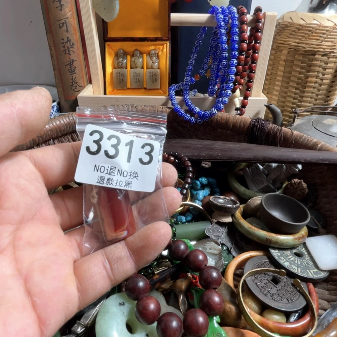 李***耍瓷片3313.