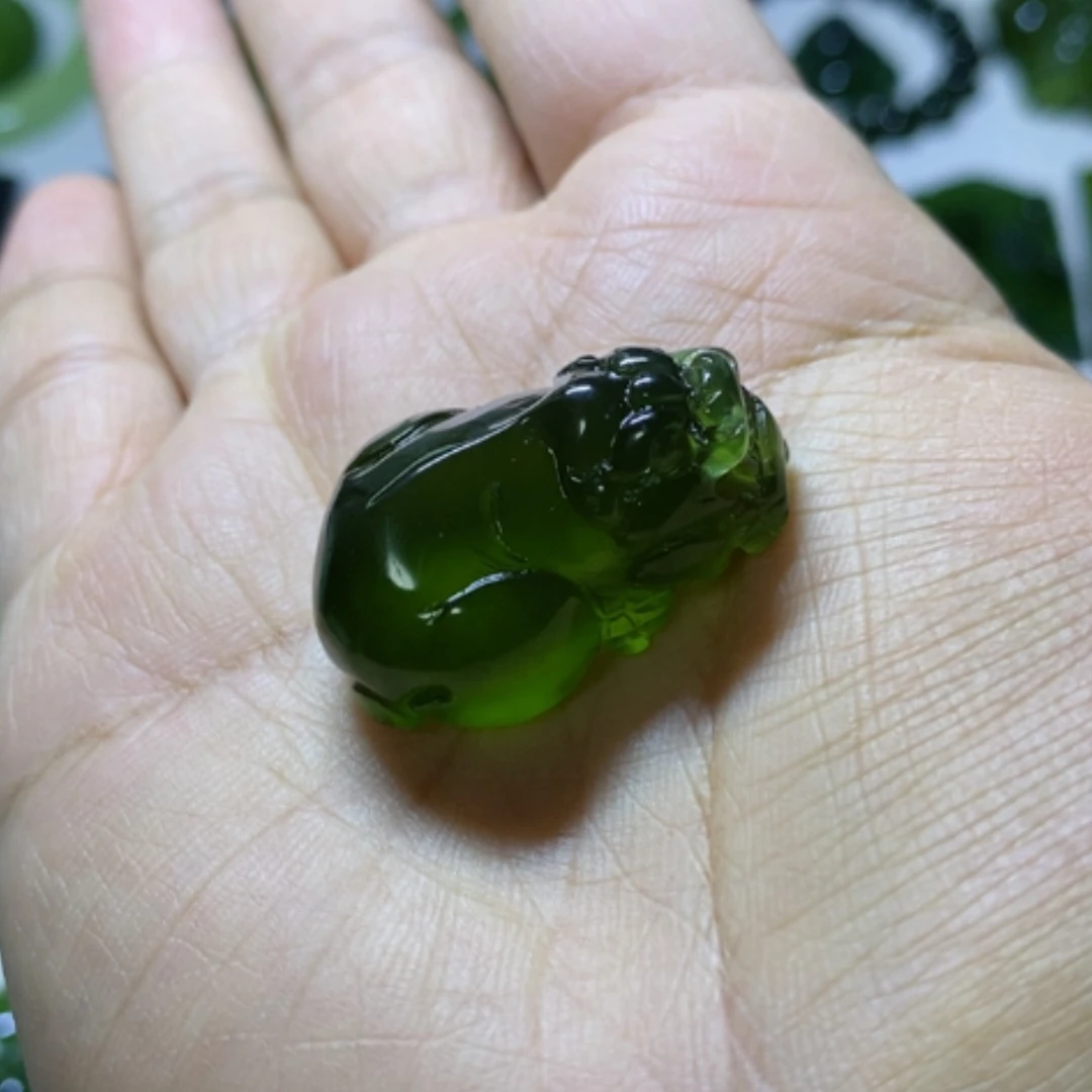 【闪购商品】未镶嵌蛇纹石玉颈饰