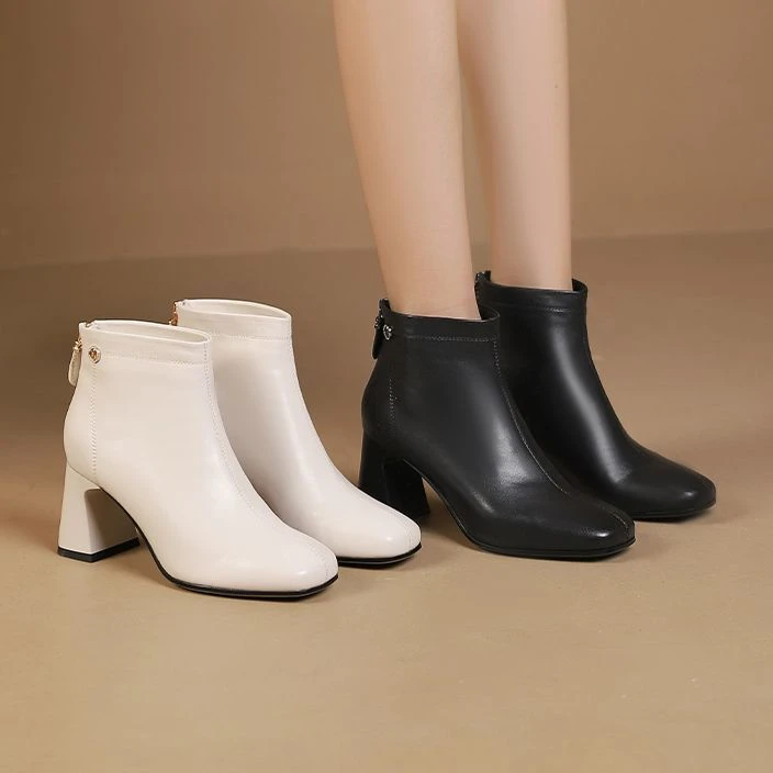 卓家女鞋秋冬新款粗跟短靴通勤百搭方头时装靴加绒中跟皮靴65835