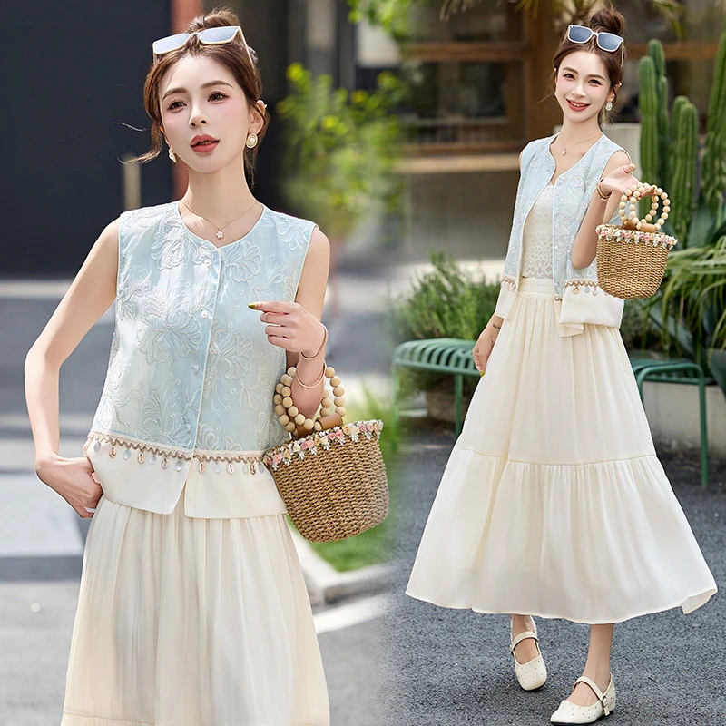 2025夏季新款时尚套装女设计感刺绣拼接无袖马甲上衣半身裙两件套
