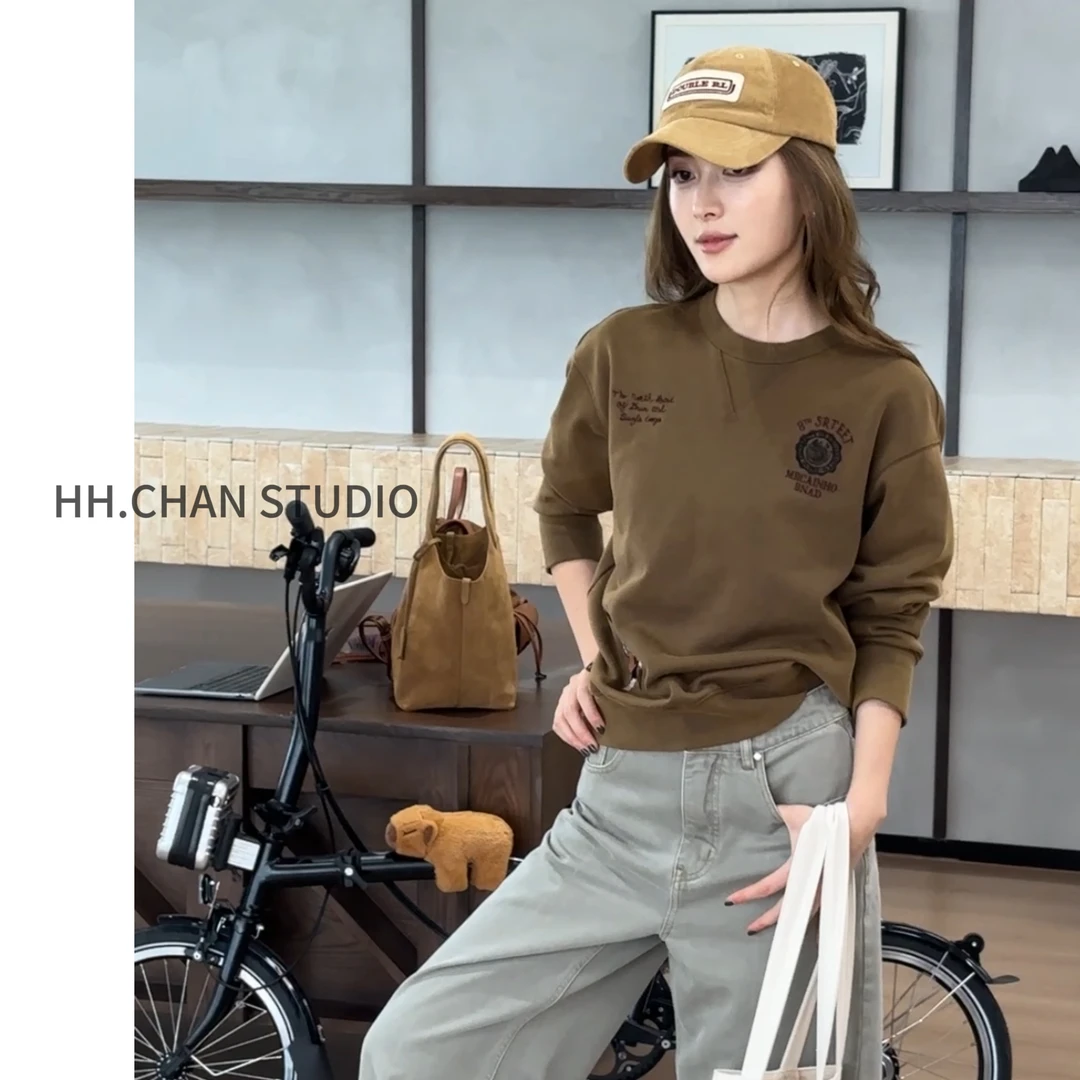 HH.CHAN"浓郁骑士"定制棉琥珀鎏金美式圆领刺绣卫衣HH53H38571