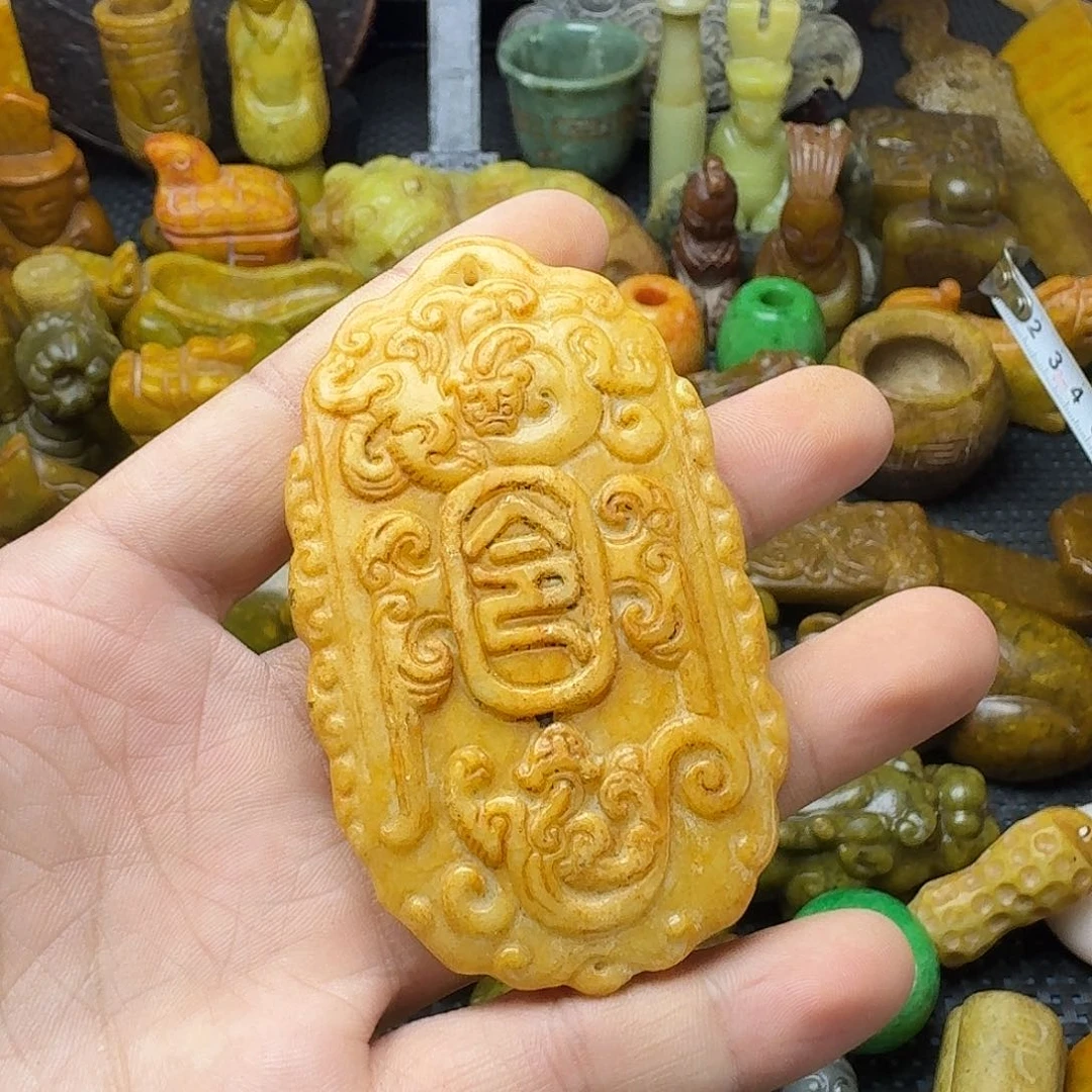 白玉菩提吊坠。。。