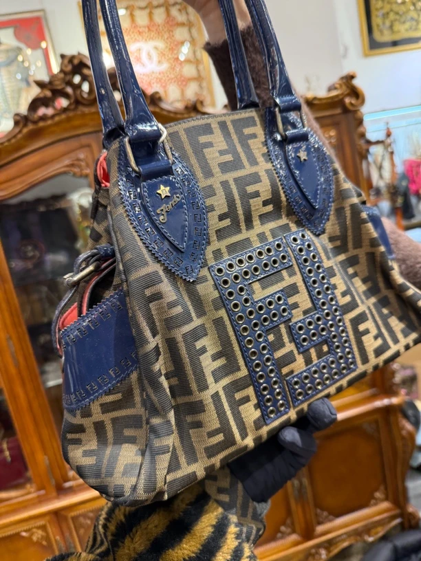 95新 FENDI/芬迪 芬迪包包