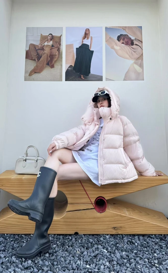 CHICEASE 芦苇花 轻90白鸭绒保暖立体连帽短款羽绒服女