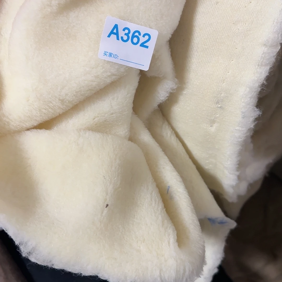 米白色防羊羔毛15元3米362