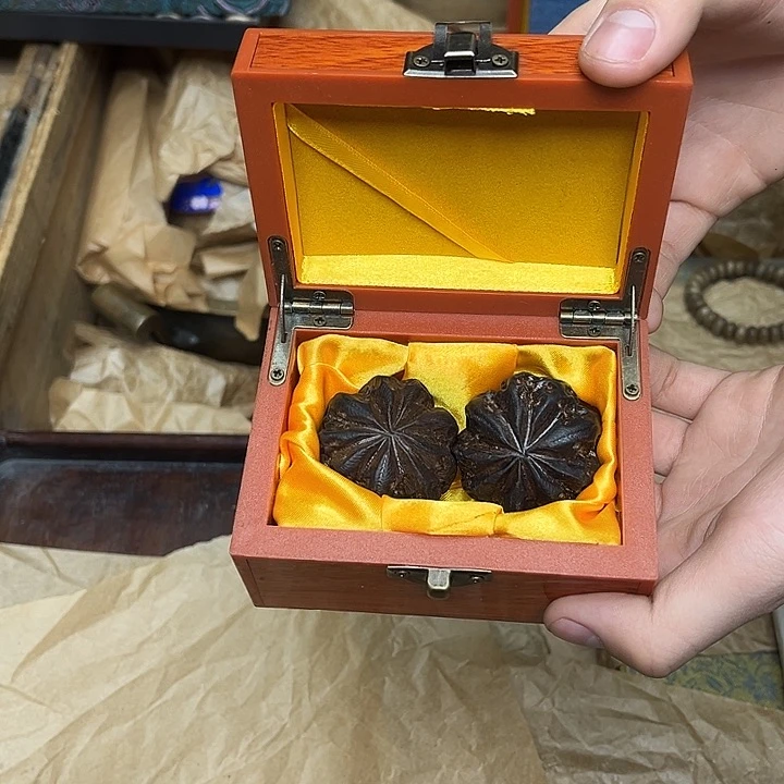 大叶紫檀（黑酸枝木类）