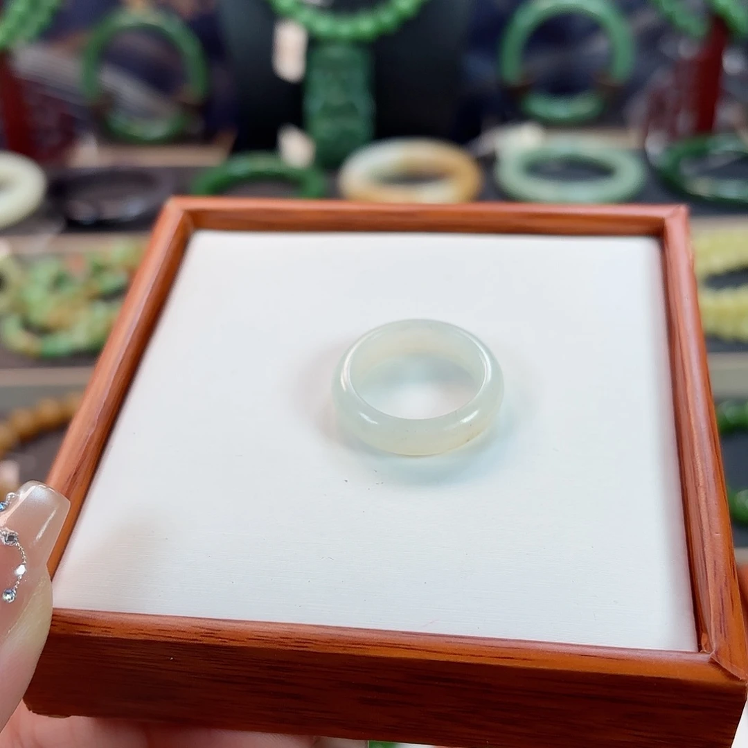 和田玉戒指19.6有瑕未镶嵌