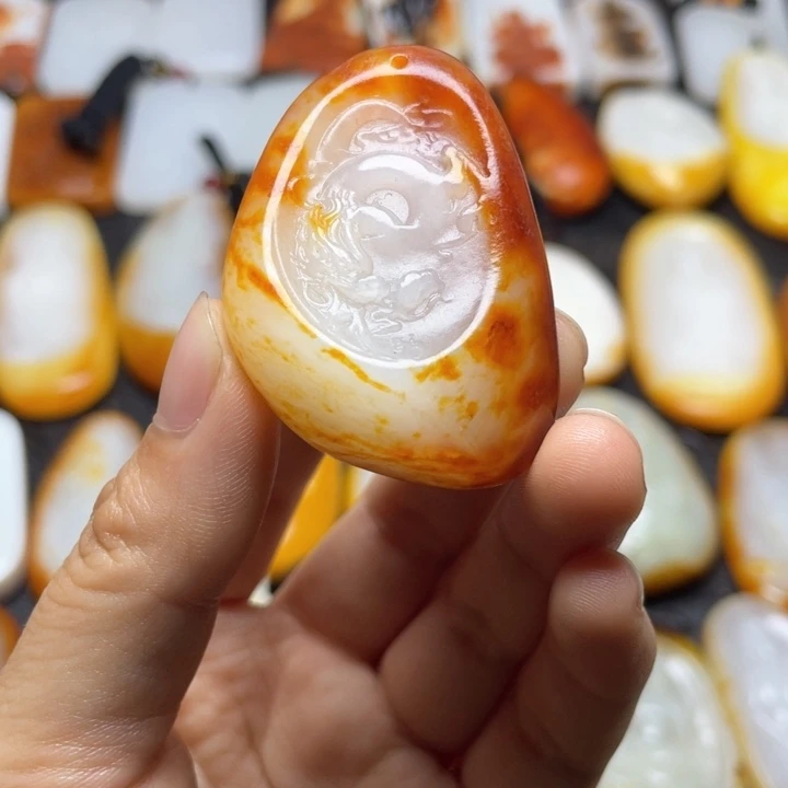 【闪购商品】和田玉（糖玉）未镶嵌颈饰